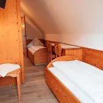 호텔 Gaestehaus - 3*