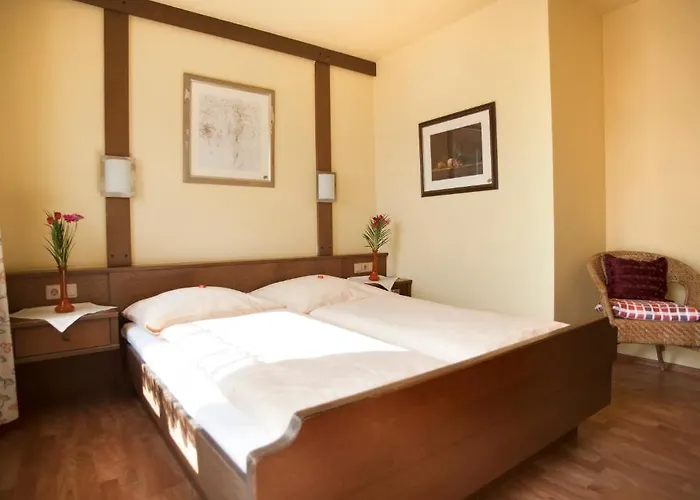 Gaestehaus - 酒店 基普芬伯格