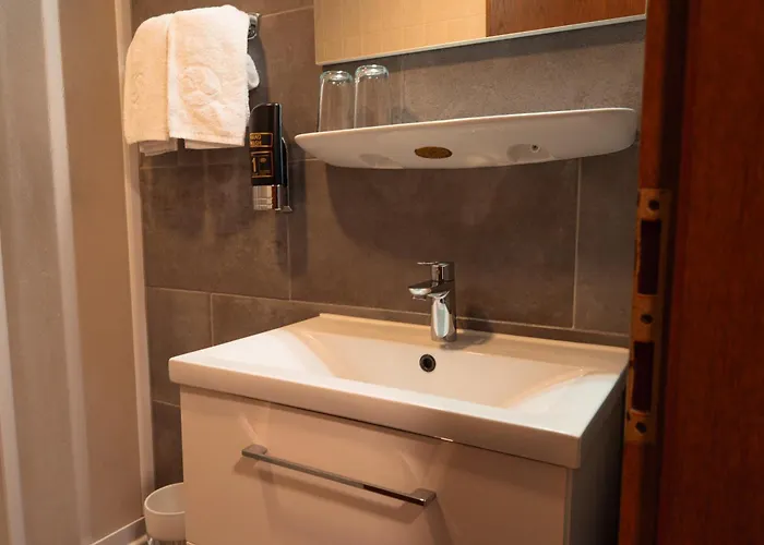 Gaestehaus - 基普芬伯格