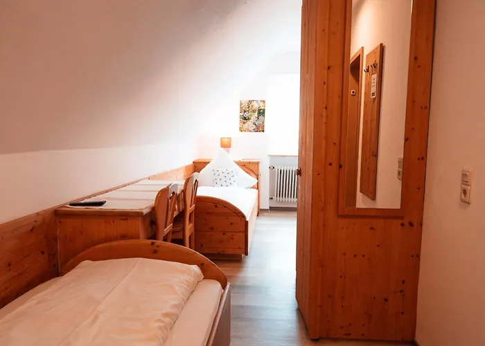 Gaestehaus - 3* 基普芬伯格