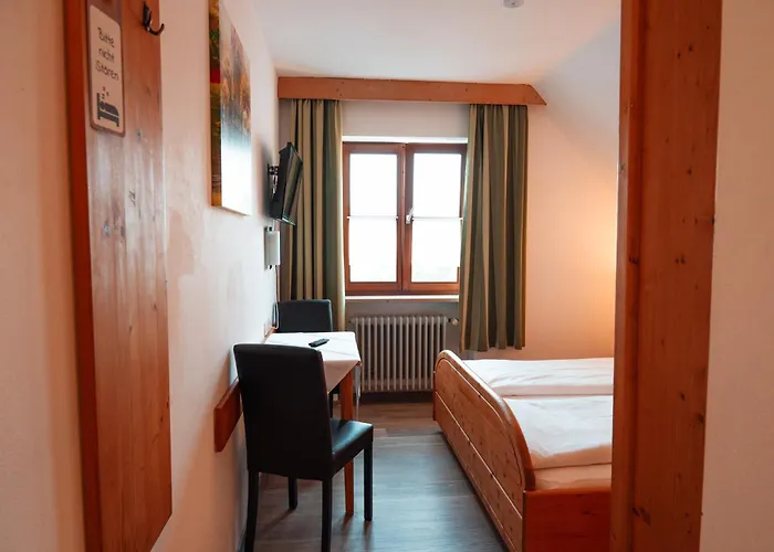 Gaestehaus - 3* 基普芬伯格