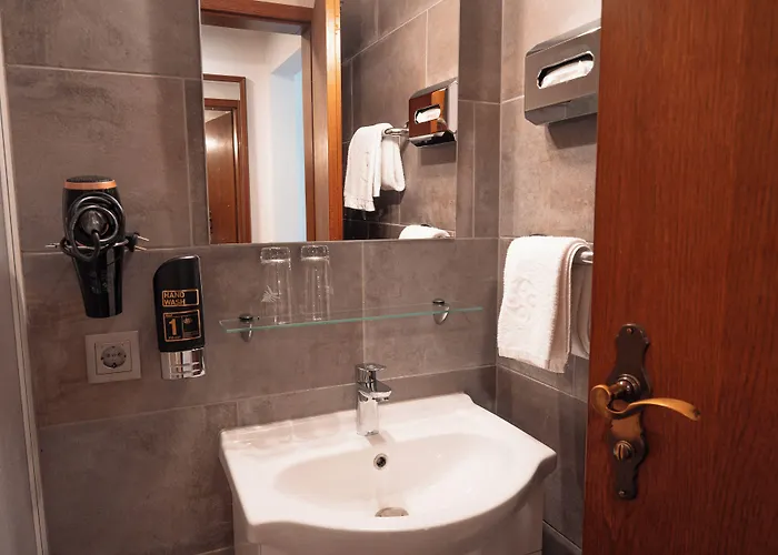 Gaestehaus - 酒店 基普芬伯格