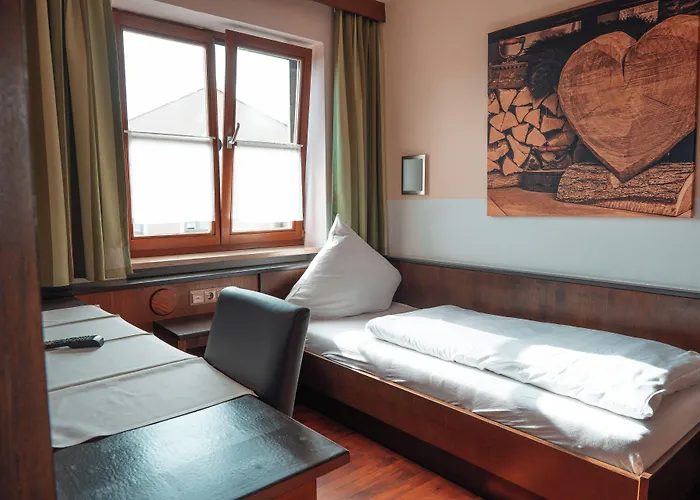 Gaestehaus - 酒店 基普芬伯格